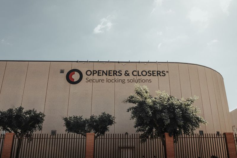 Openers & Closers Team