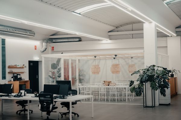 Stability, Continuity and Independence