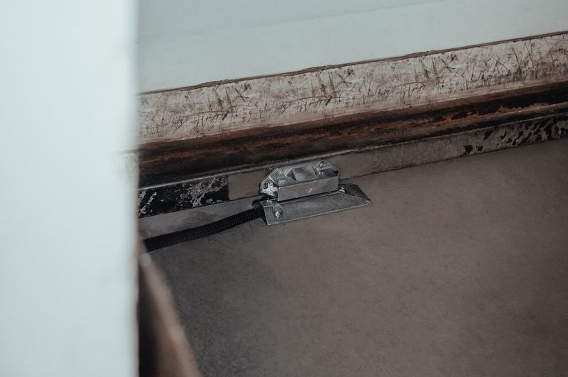 CM Series of magnetic contacts, PM and PM24 models