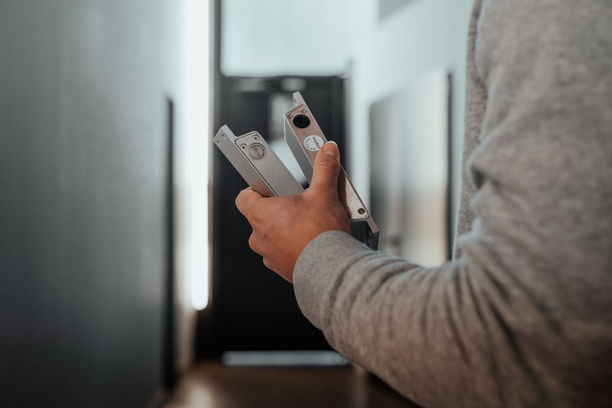 Independence & Decision Discipline